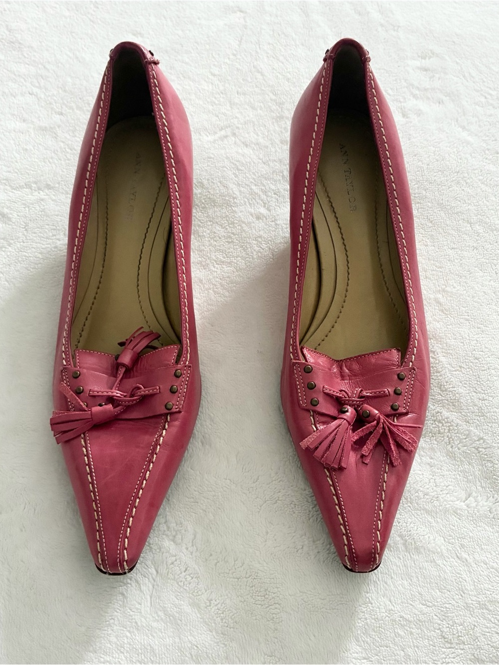 Ann Taylor Vintage Pink Kitten Heels - Picture 6 of 6